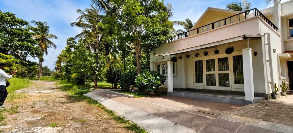 Exterior image 22