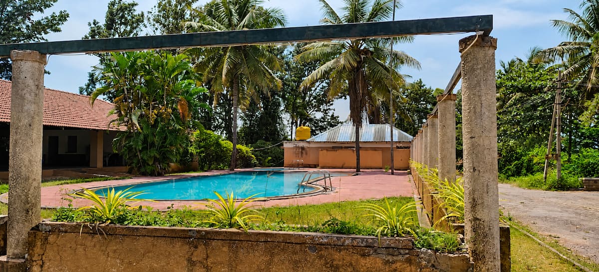Pool image 13