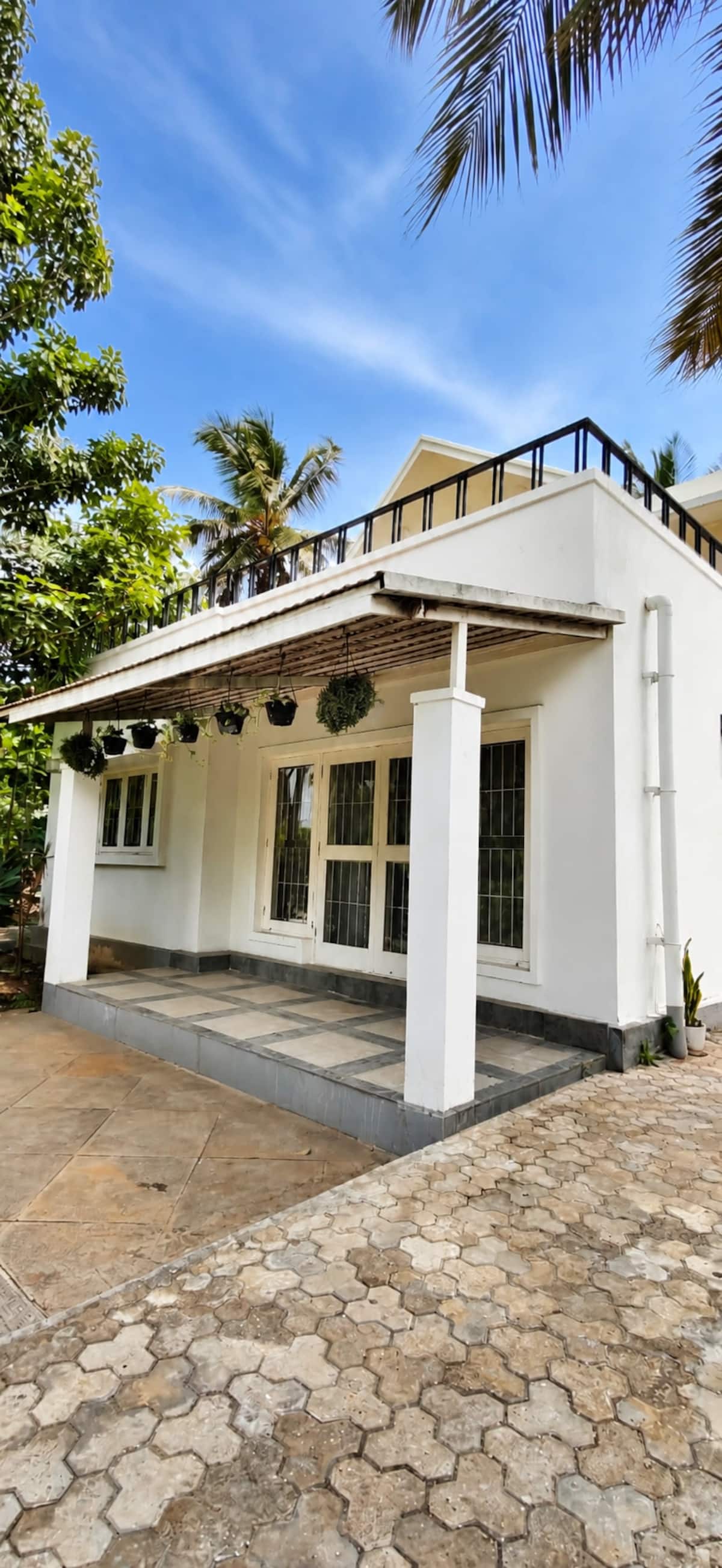Exterior image 20