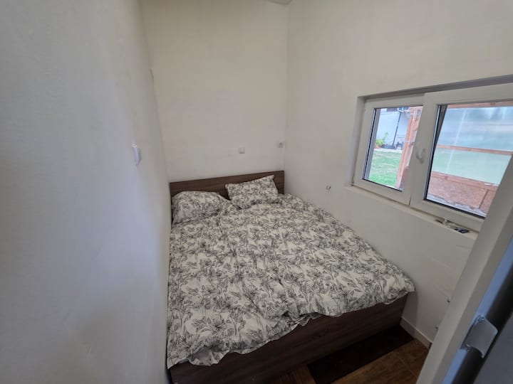 Dhomë gjumi 2