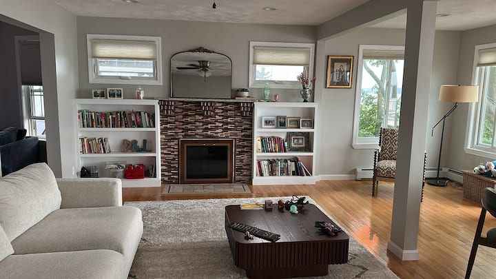 The Nahant Perch: Ocean View, Walk To Beach - Massachusetts