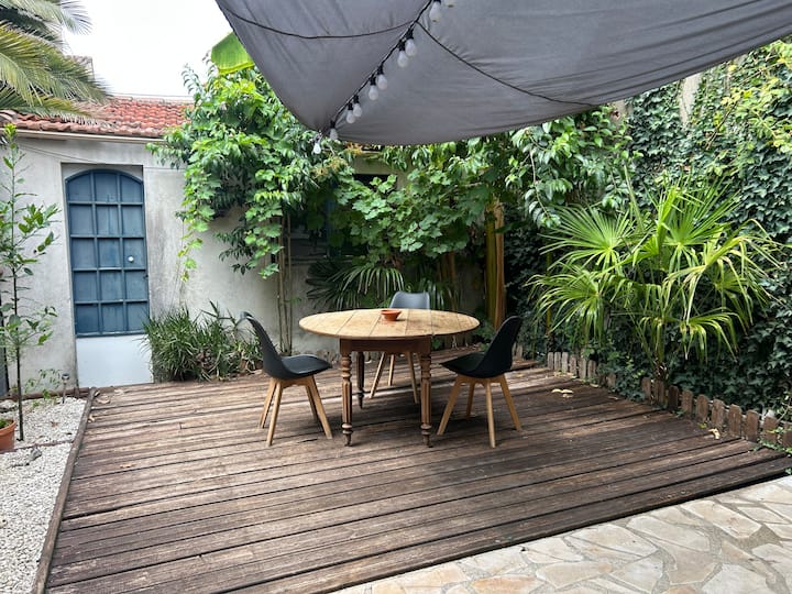 ÉChoppe Bordelaise Avec Jardin Terrasse - Bordeaux