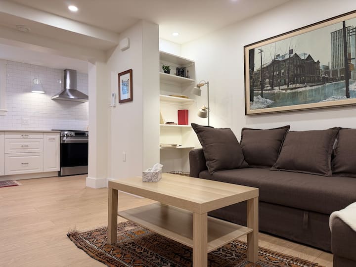 The Lantern Flat At Tower Road | South End Halifax - 핼리팩스 카운티