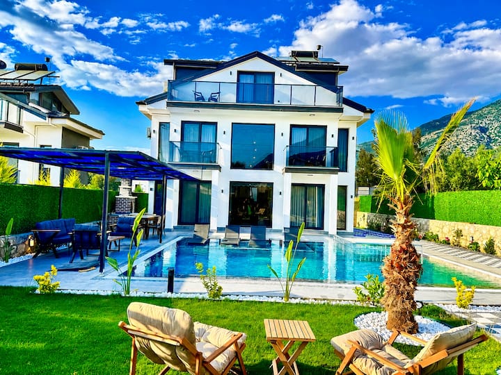 Fethiye ÖLüdeniz Jakuzili Lüks Villa 2 - Ölüdeniz