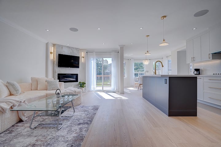 Cozy & Spacious 4br3.5bth Home | Sleeps 10+ - Markham