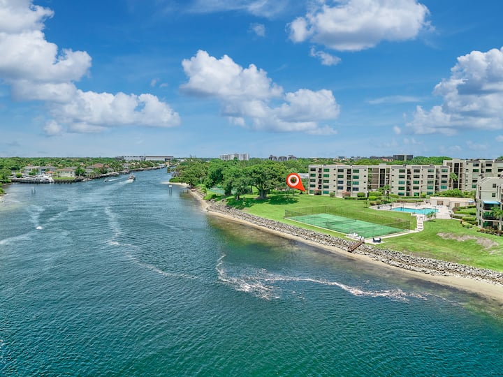 Waterfront | Jetted Bath Tub | Pga - North Palm Beach