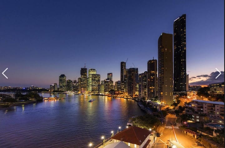 Incredible 3 Bedroom Apartment In Meriton Suites - Brisbane