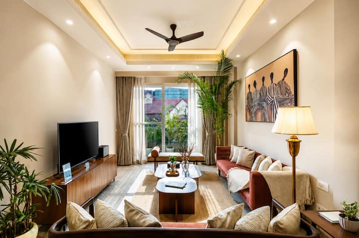 The Urban Perch-b | Stylish 3bhk In Green Park - Delhi