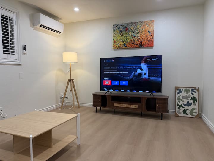 Altario Retreat Bright & Spacious 3br - West Covina, CA