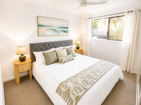 Popular Airbnb listing: Family Resort | 5 Pools, Water Park & Sleeps 5 in Mermaid Beach