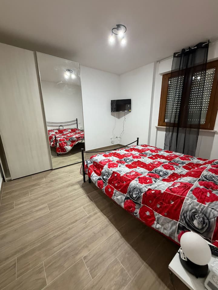 Studio Flat With Terrac In The Centre Of Follonica - Follonica