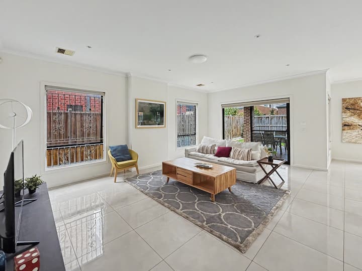 Keysborough Family 4br 2ba Retreat - Dandenong