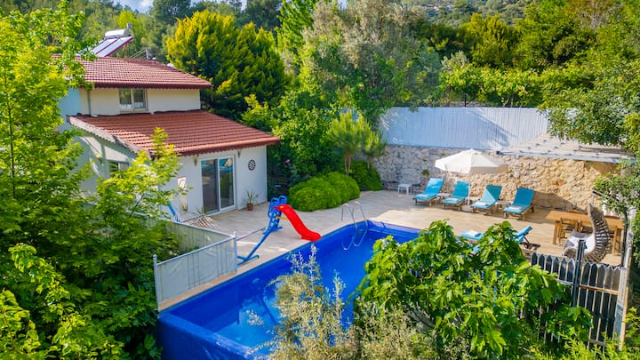 Merkezi Konum | ÖZel Korunaklı Muhafazakâr Villa - Kalkan