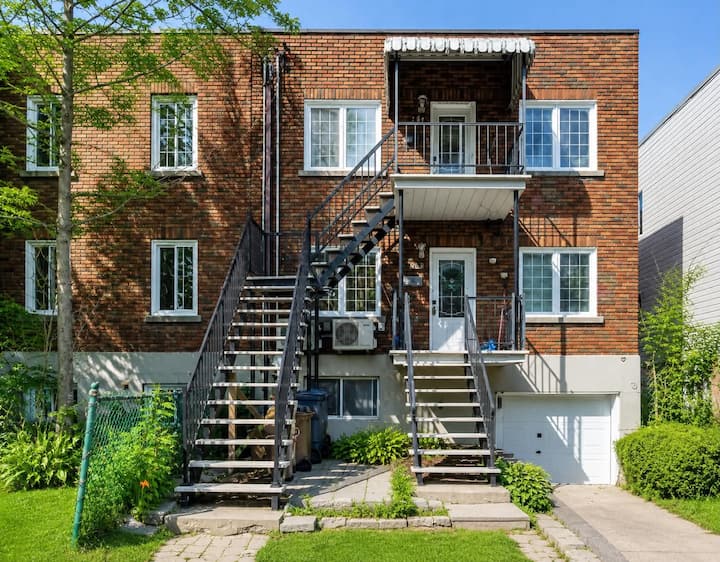 Appartement Familial Entièrement Rénové à Montréal - Dorval