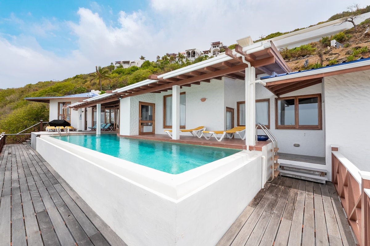 Bleu Haven ocean-view villa and private pool