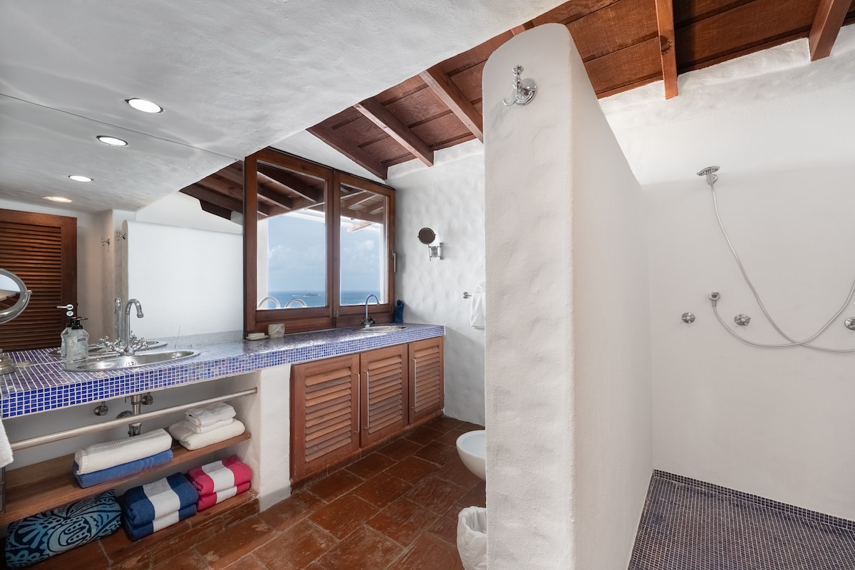 Bleu Haven property photo 11