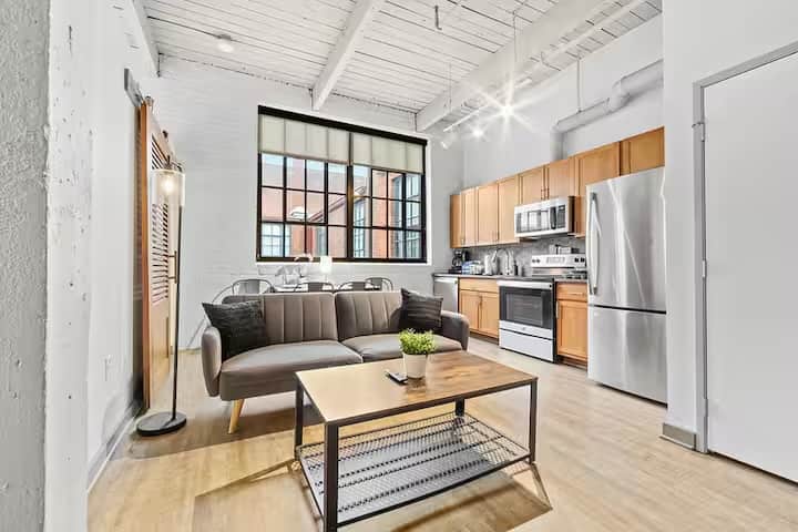Modern 1bd In Cleveland - Cleveland, OH