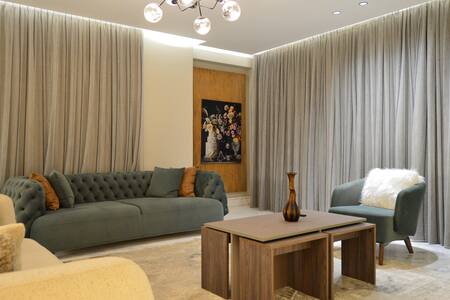 Luxury 3BR Nile View Apartment — 3