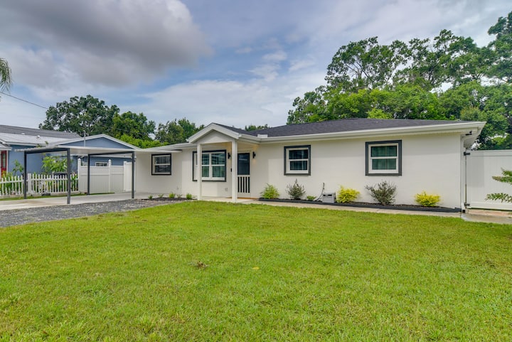 Sleek & Central! Safety Harbor Home Near Beaches - Safety Harbor