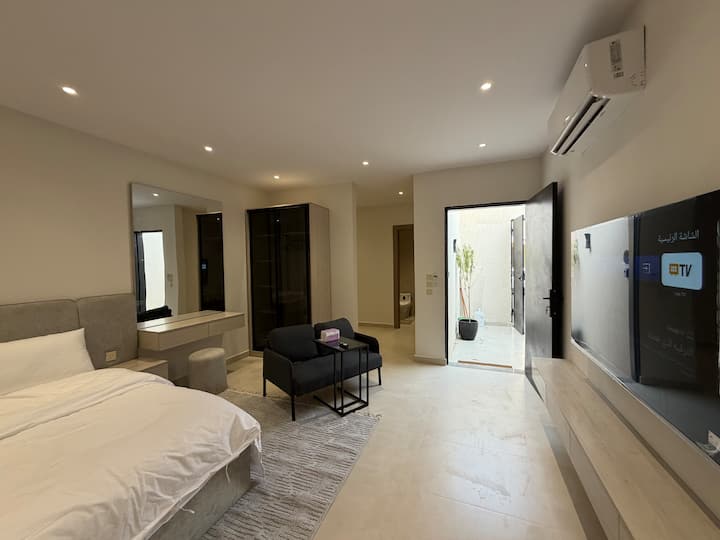 Y08 | Easy Train Access | Modern Stay | Smart Tv. - Riyadh
