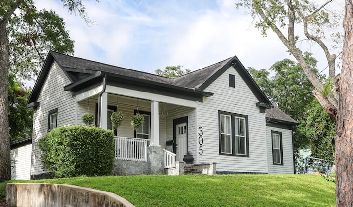 Sanford House - Brenham, TX