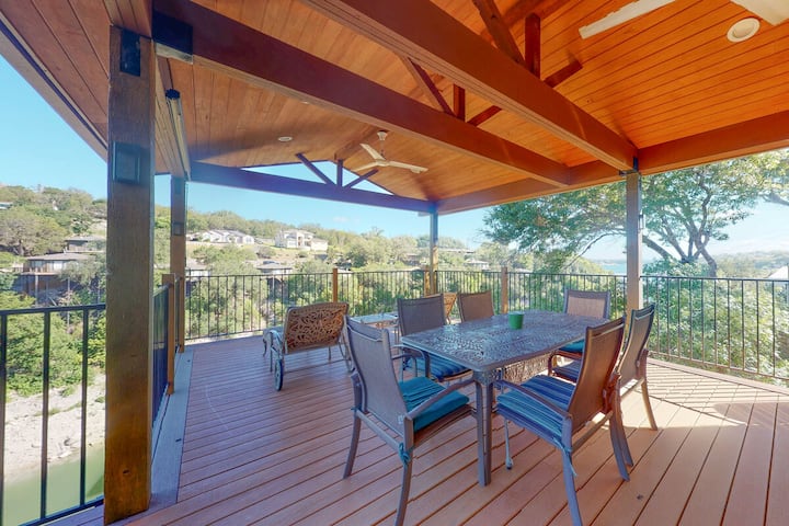 Lake Travis Waterfront Home With Dock Access | 4br - Lakeway, TX