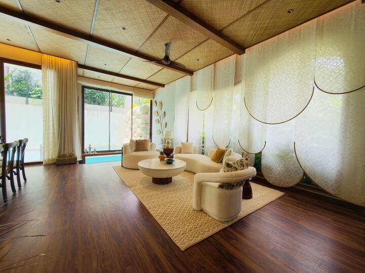 Living room image 4
