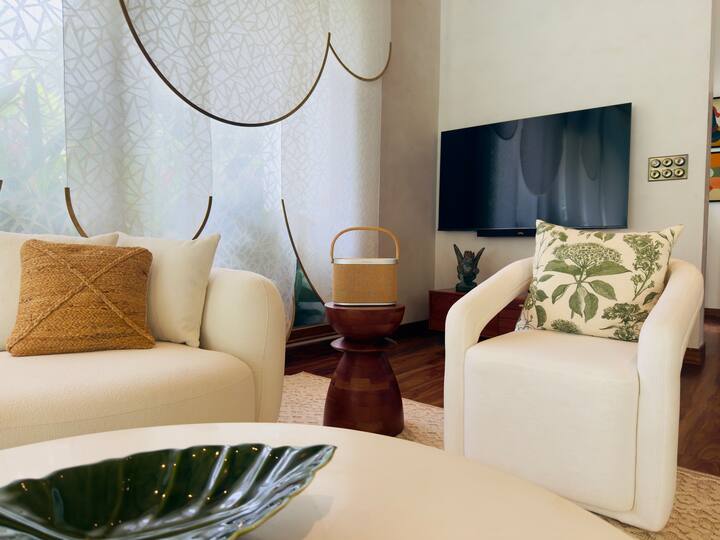 Living room image 8