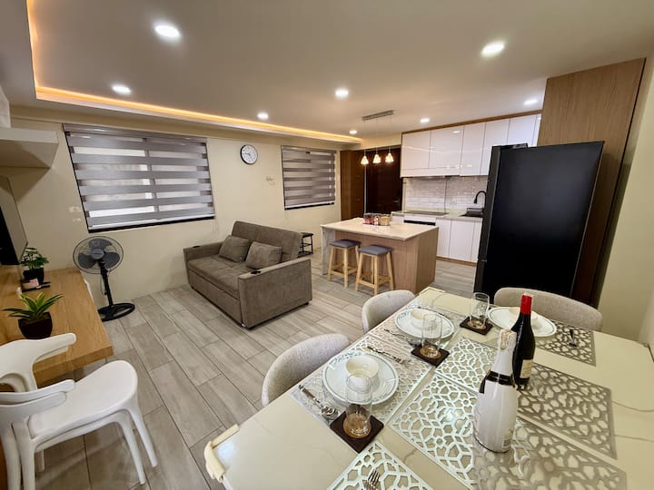 Cozy & Spacious 2br/2bathroom In Acacia Estates - Philippines