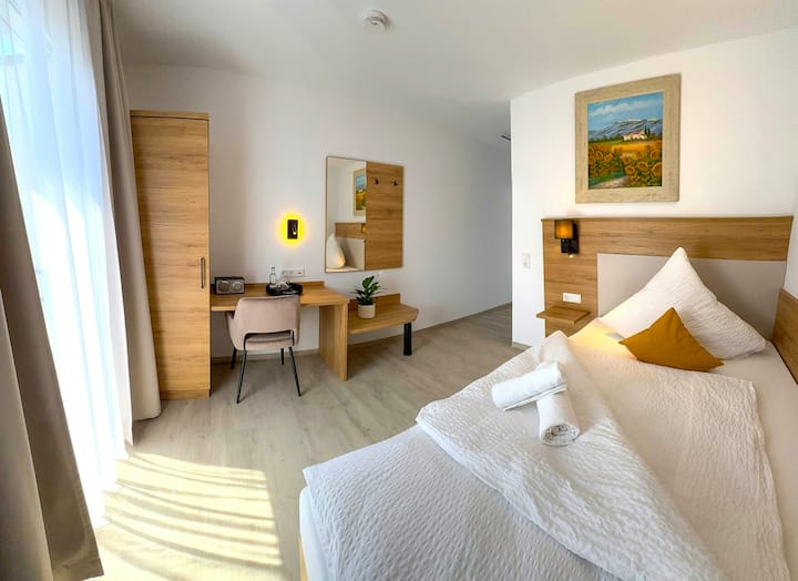 Komfort-einzelzimmer Mit Balkon - Freiburg im Breisgau