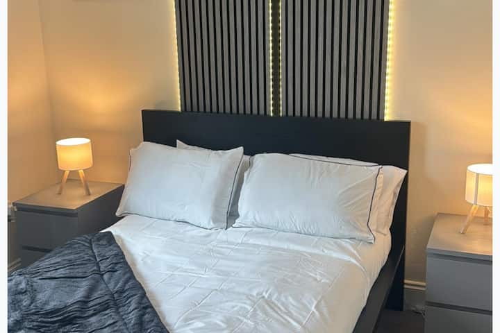 Southall Studio By Elizabeth Line & Heathrow - Ruislip
