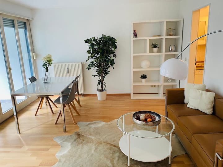 Modern Apartment I Near Donnersbergerbrücke - München