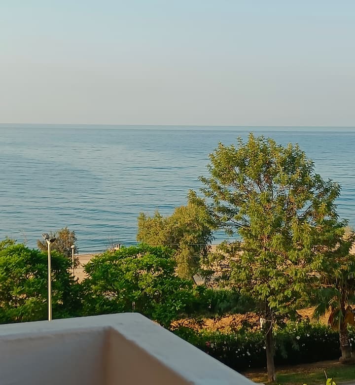 Sea View Balcony, Pool, Free Parking, Wifi, Ac - Calella