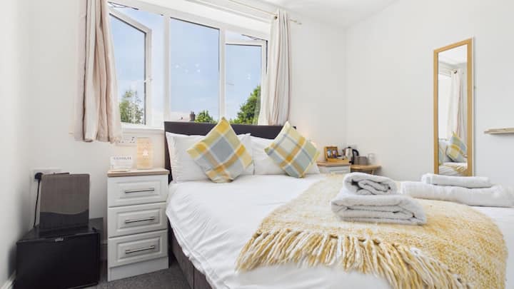 3 Coach House - Cosy Double - Tenby - Saundersfoot