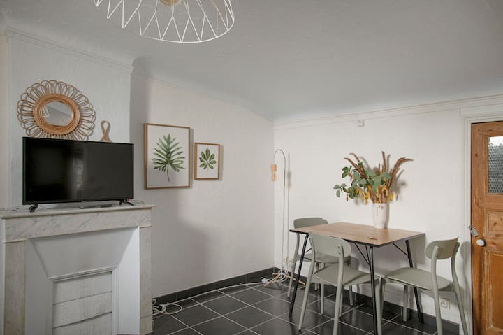 Charmant Appartement Pour Deux Au Cœur Du 6e - 馬賽