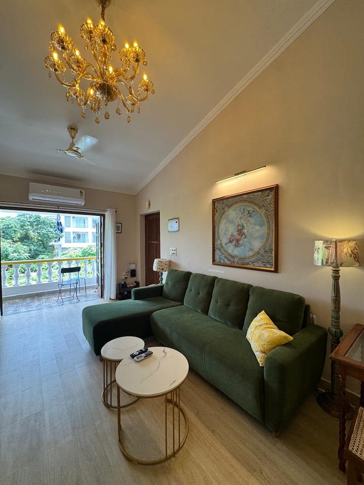 Casa Chandelier | 1bhk In Candolim - Goa