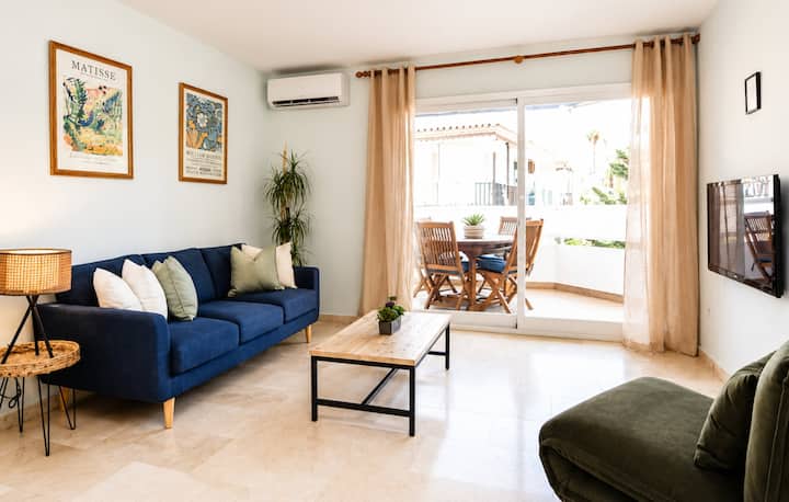 Coastal Living Near Estepona Marina - 1 Bed Apt - Estepona