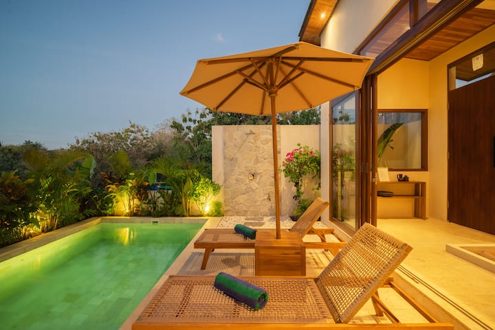 Elegant And Luxurious Villa Near Balangan Beach - Australien