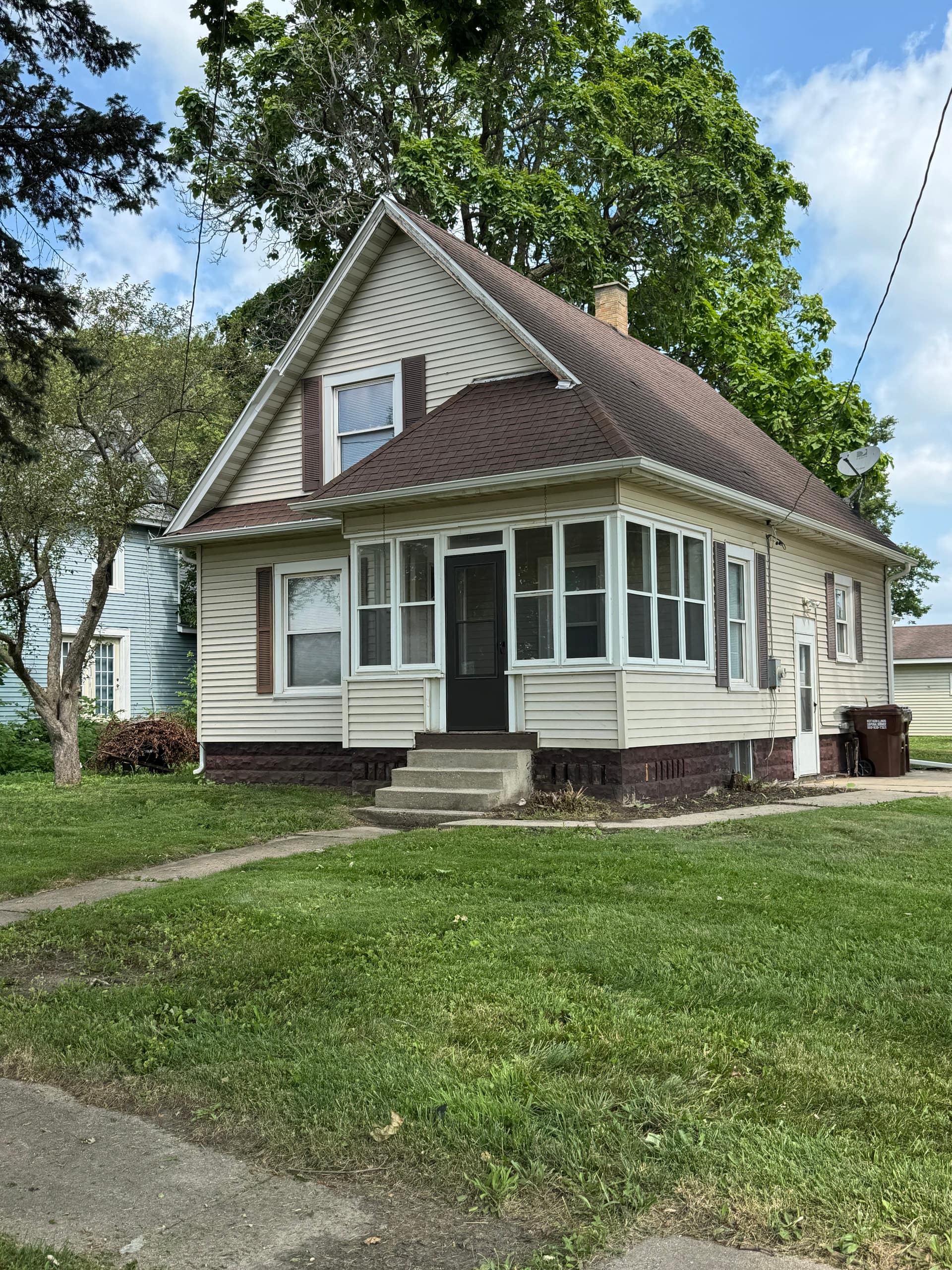 Cozy home in Davis Junction.