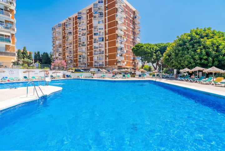 Cubo's Manuel Apartment & Pool - 베날마데나