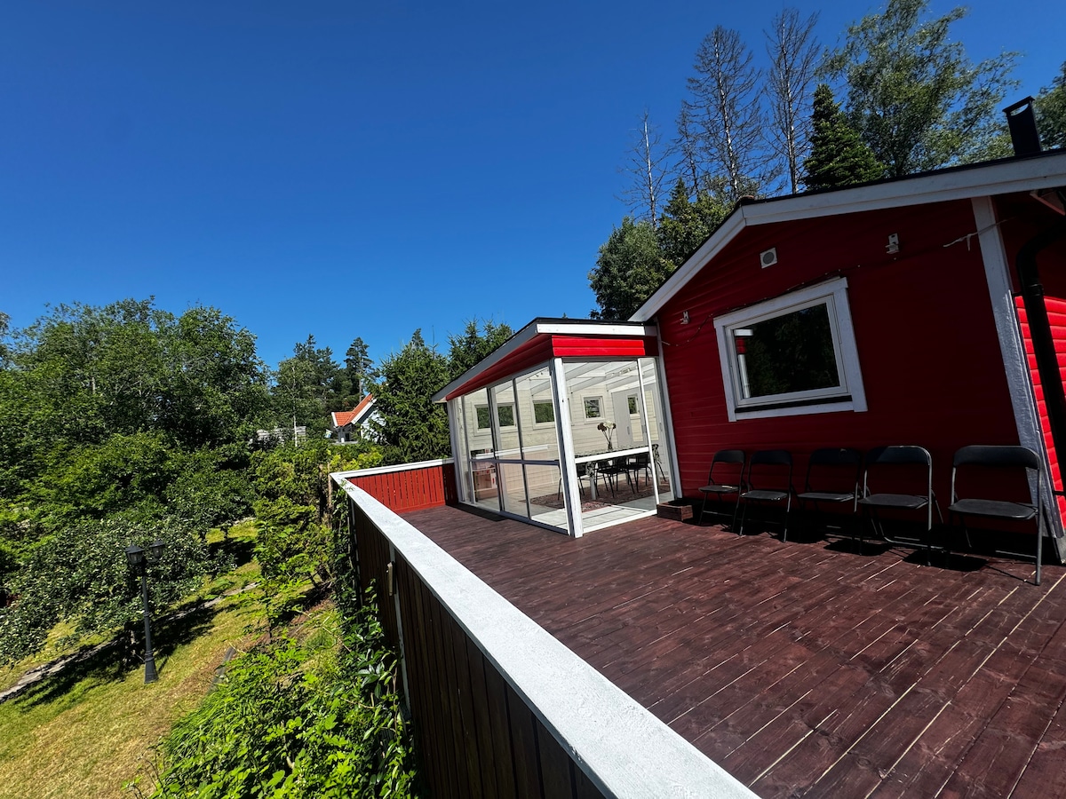 Cabin close to nature in Gladö