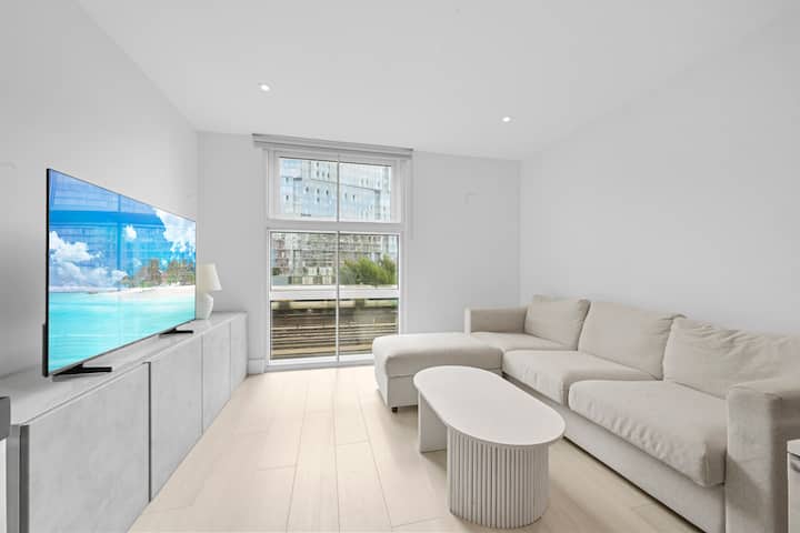 Modern Battersea Park Ac Zone 1 Flat | Beemyguest® - Londres