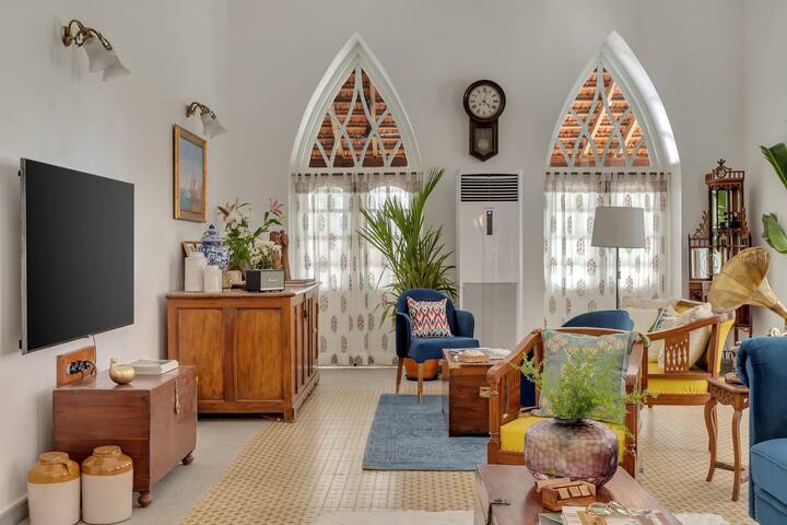 Living room image 6