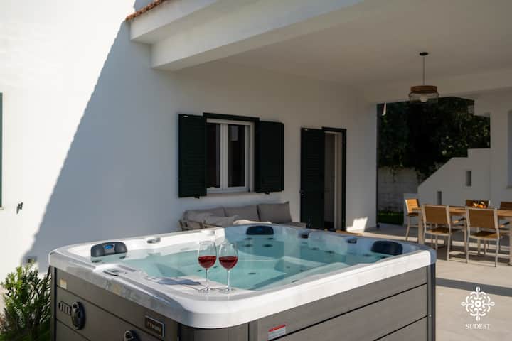 Villa Oasis - Garden With Jacuzzi By The Beach - Syracuse