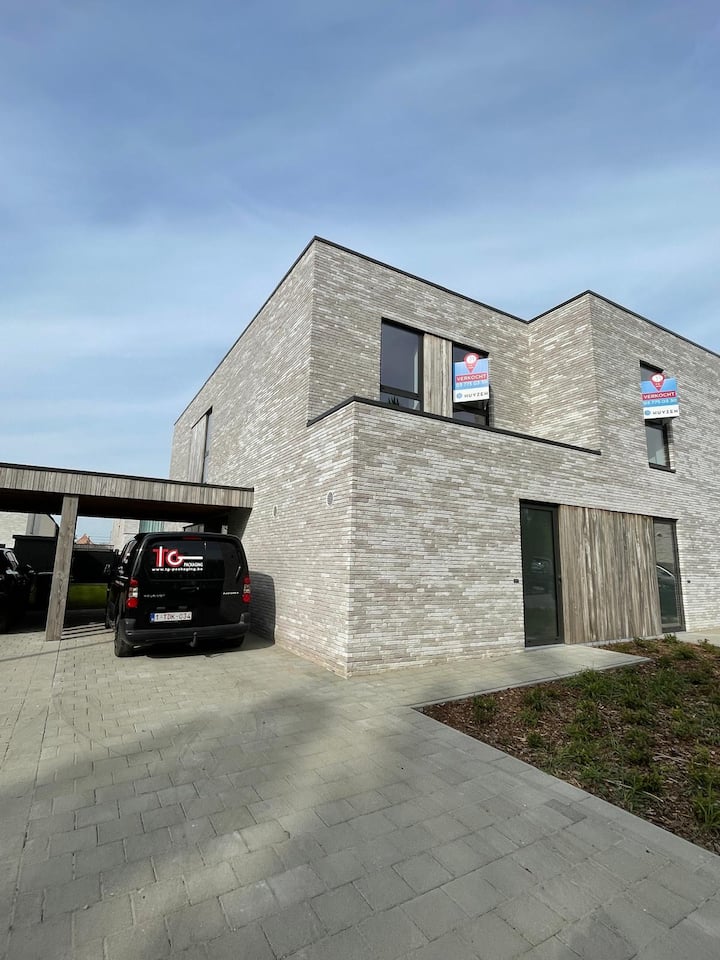 Waasland Business Suites - Stekene