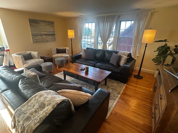 Spacious 3br, 2ba In Village Manchester-by-the-sea - 貝弗利