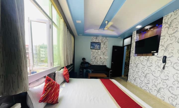Hotel Royal Orbit Near Phoenix United Mall Lucknow - Lucknow