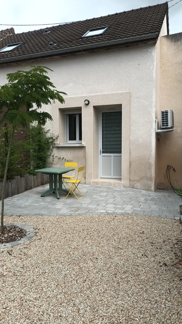 Gîte D'étape "Street Art" : 1 à 4 Personnes - Amboise