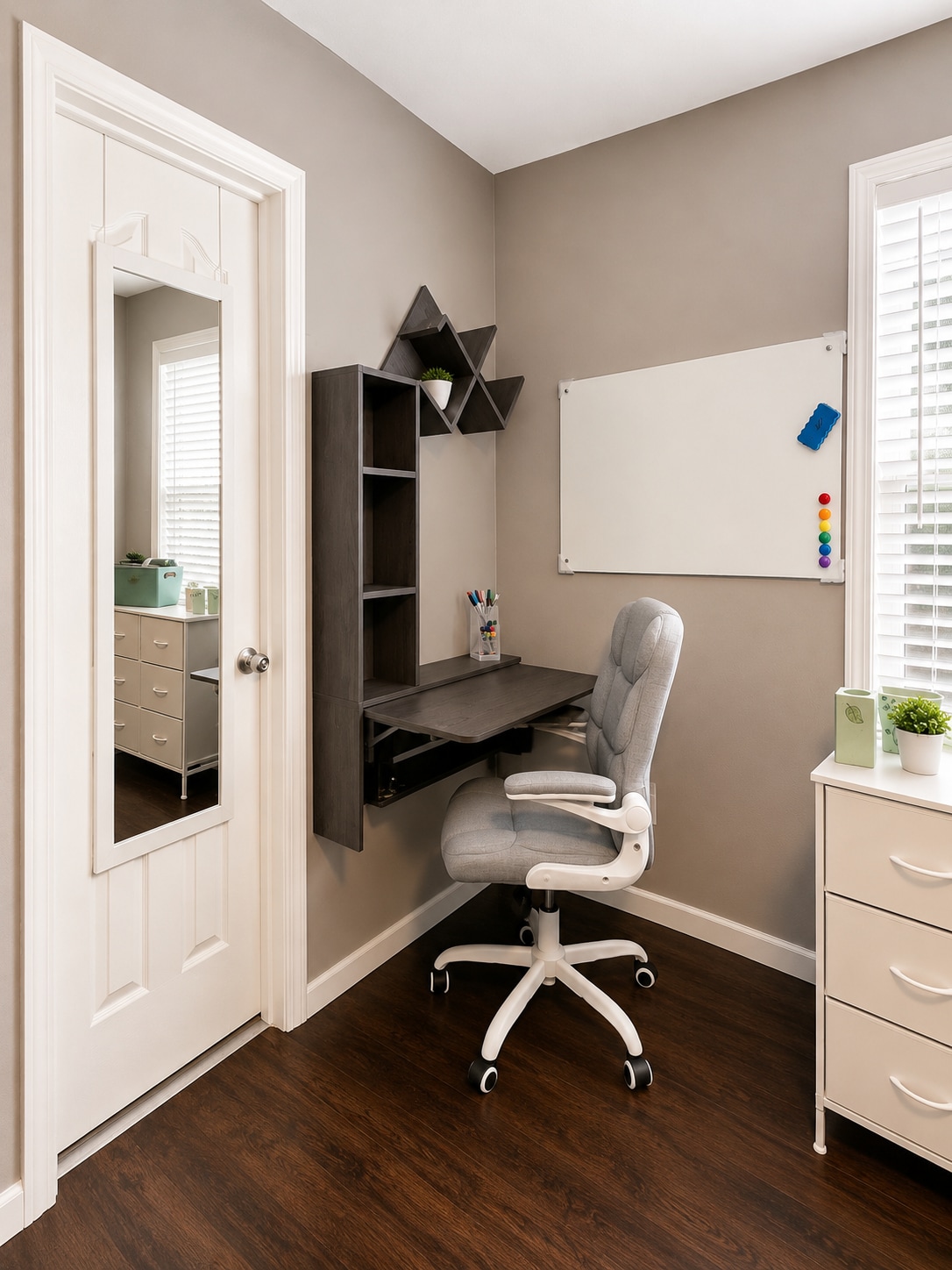Welcome to The Property Pad-Green room!