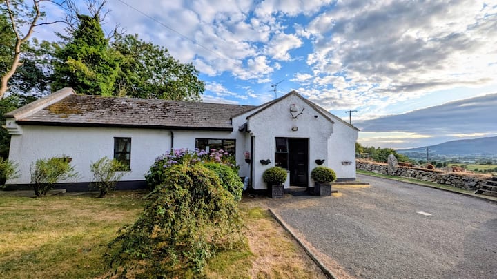 Beautiful Cottage In Majestic Mourne Mountains - Dundalk